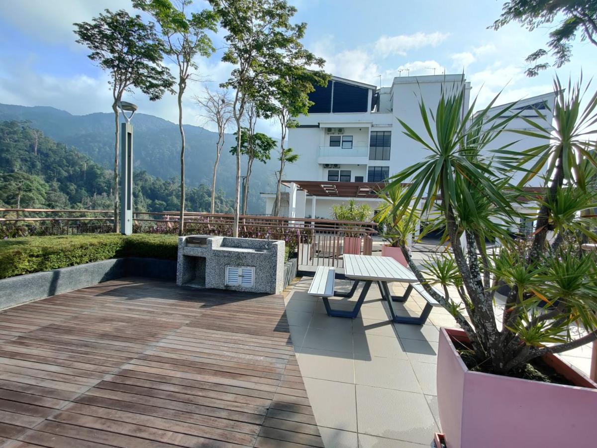 Friends & Family Apartment At Midhill Genting 8Pax Free Wifi Genting Highlands Exterior foto